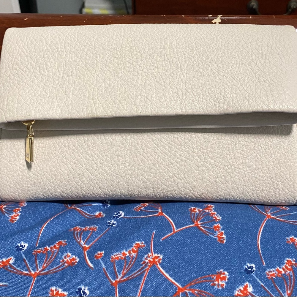 NWT - I.N.C. International Concepts® Averry Tunnel Crossbody or clutch in ivory.